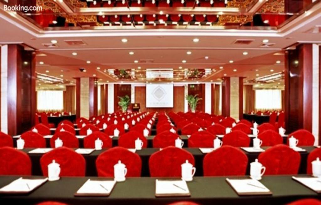 Beijing Jinlongtan Hotel Exterior photo